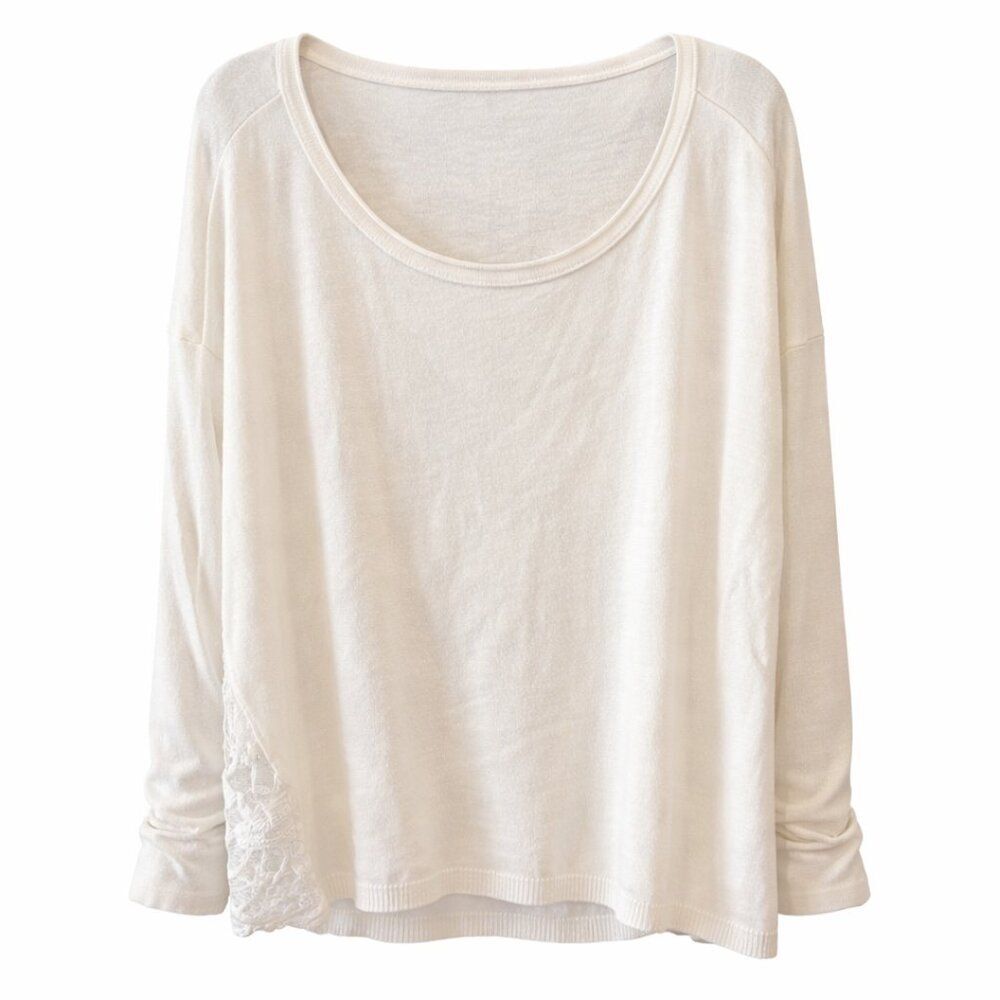 Davi & Dani lace sleeve lightweight sweater